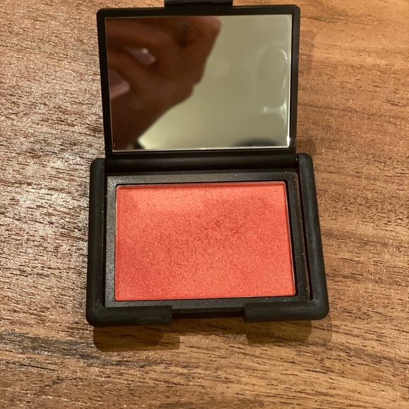 NARS Blush Orgasm X - Picture 2 of 3